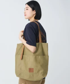 Field Middle Handbag