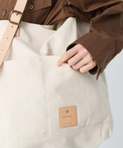 Field Middle Handbag