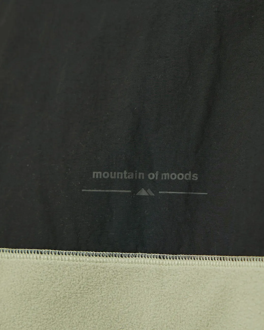 Mountain of Moods Fleece Pullover