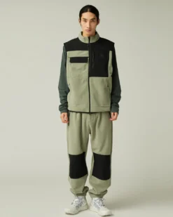 Mountain of Moods Fleece Vest